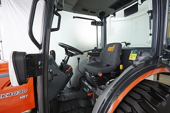 Traktor-Kioti-CK4030CH11.jpg