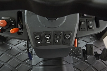 Traktor-Kioti-CK4030CH9.jpg