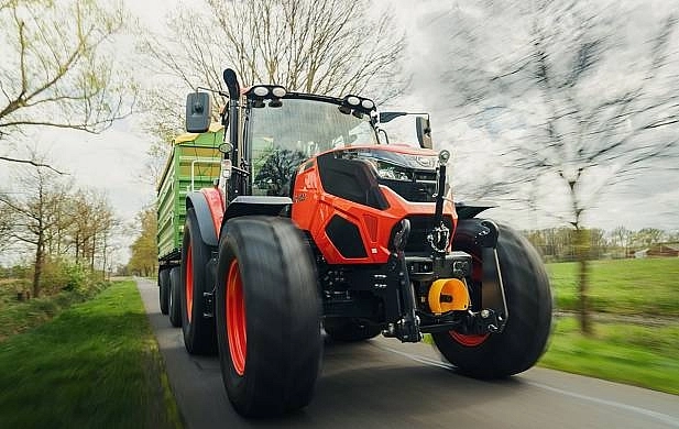 Komunální traktory HX1403